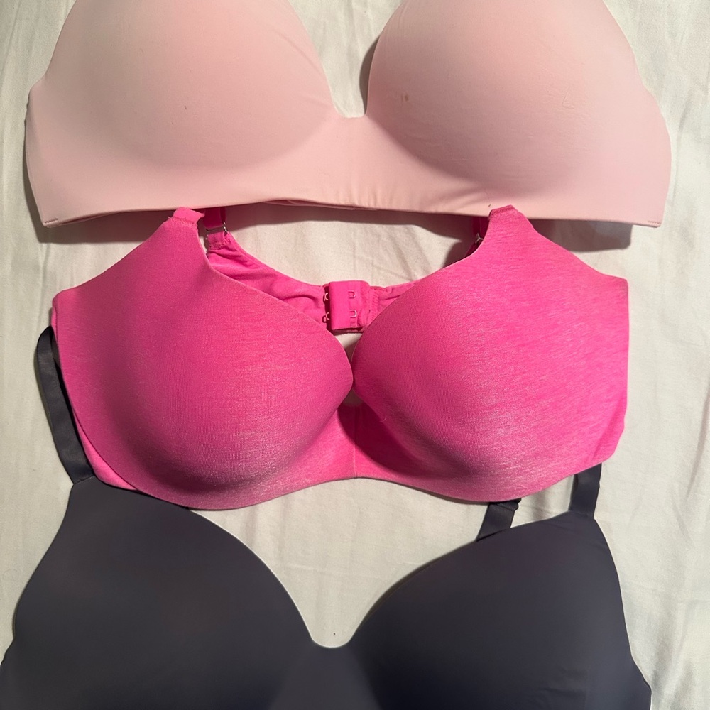 Victoria's Secret Pink and Gray Bra Set